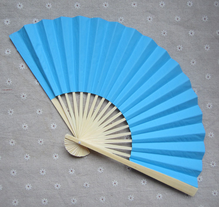 Customizable Bamboo Folding Hand Fan in Multiple Sizes 21*38cm 23*42cm 26.5*47cm for Wedding Decoration and Promotions